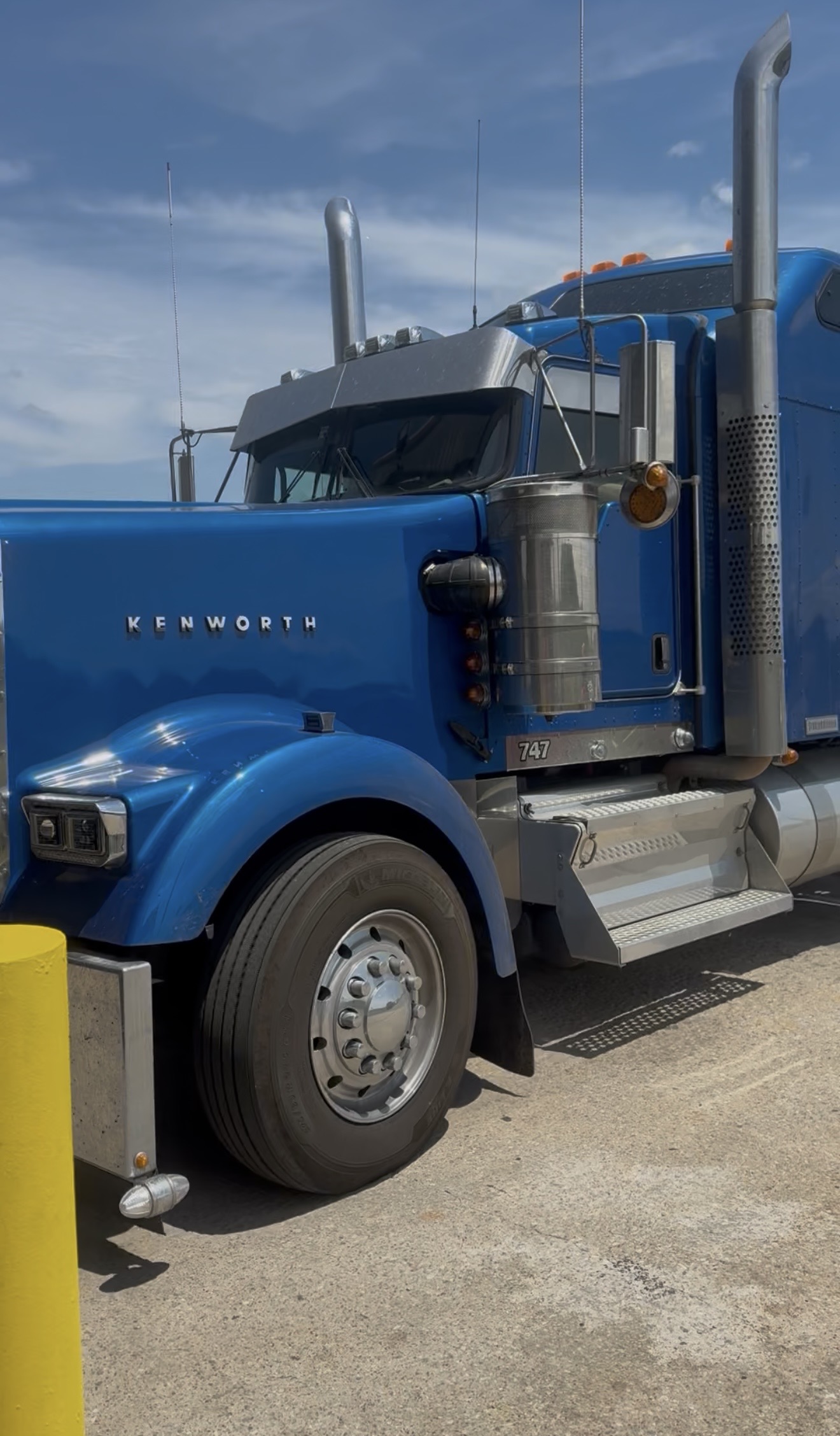 Kenworth truck before wash